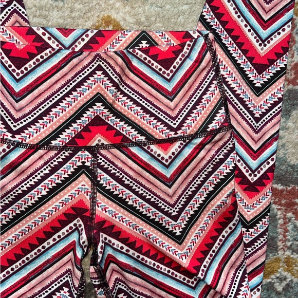 Womens Aerie full length work out leggings, colorful tribal pattern, size XS - Picture 2 of 4